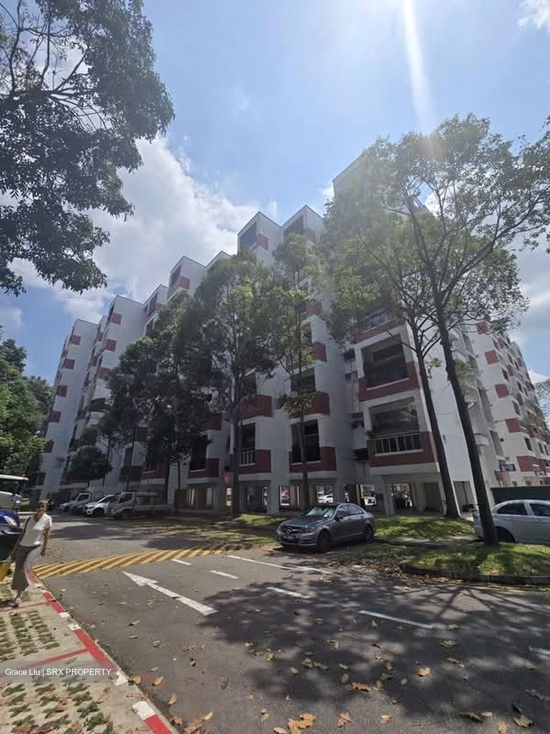 Blk 548 Jurong West Street 42 (Jurong West), HDB Executive #572058431